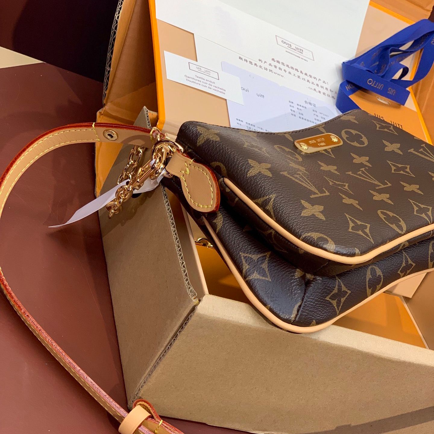 10A Top quality Designer Bag Fashion pochette Liv bag Shoulder bag women Leather Embossed bag Old Flower Handbags Designer purse - 6 of 9
