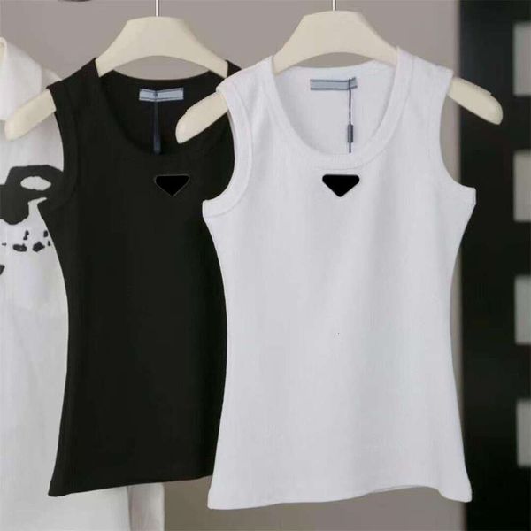 Tank Brand Luxury Womens T Shirts Vests Budge Embroidery Designer Womens Tshirts Gilet Tops Tees Shirts Patterns Summer Breathable Short Sleeves T-Shirts S-2XL - Apparel - rolexwatchok