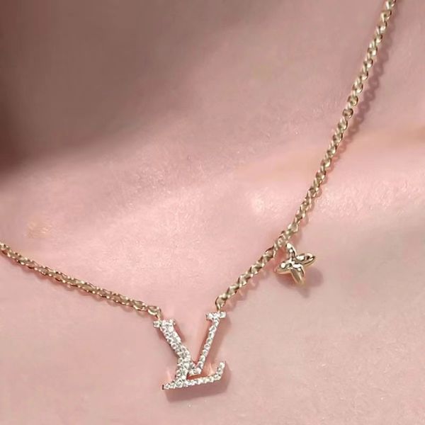 Designer Gold For Women Pendant Necklace Elegant L Necklaces High Quality Wedding Jewellery Letters Jewelry Party Gift Necklace Chain 00B4 - Jewelry - rolexwatchok