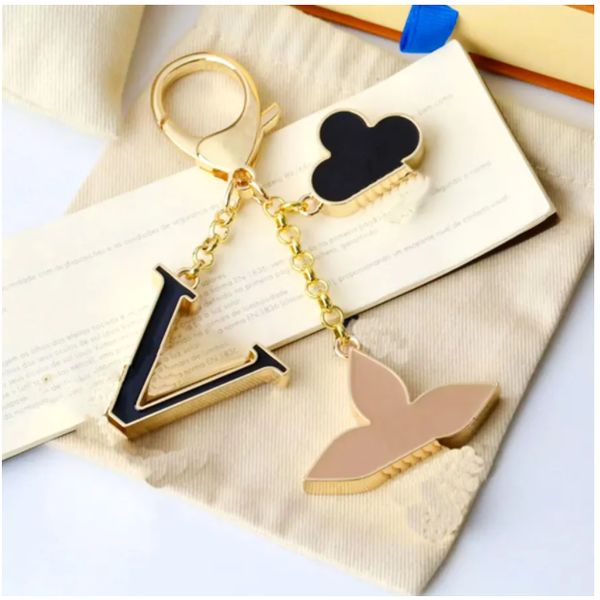 Luxury designers keychains Letters with diamonds designers keychain top Car Key Chain Women Buckle jewelry Keyring Bags Pendant Exquisite Gift 985 - Fashion Accessories - rolexwatchok