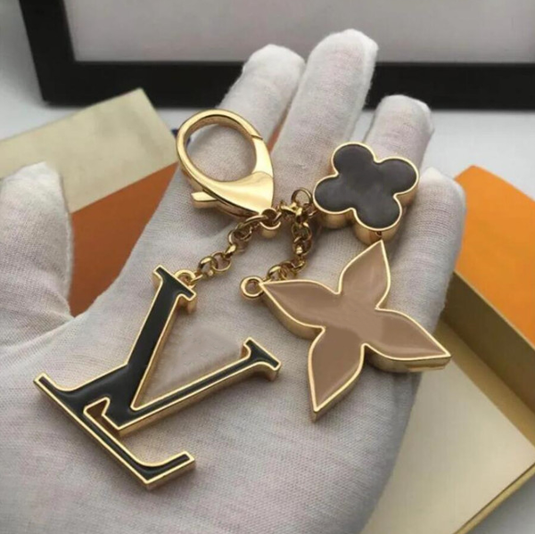 Elegant Charming FlWERower-Shaped Metal Key Chain Designer keychain Chic French Style Bag Charm Auto Accessory perfect Christmas gift for Her - Fashion Accessories - rolexwatchok